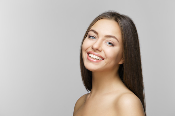 Woman smile. Teeth whitening. Dental care. - Foto, Bild