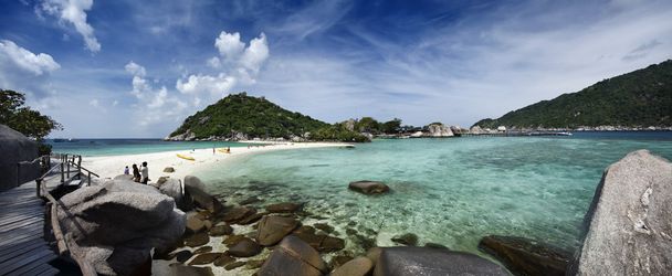 Tajlandia, koh nangyuan (nangyuan island), panoramiczny widok na wyspy - Zdjęcie, obraz