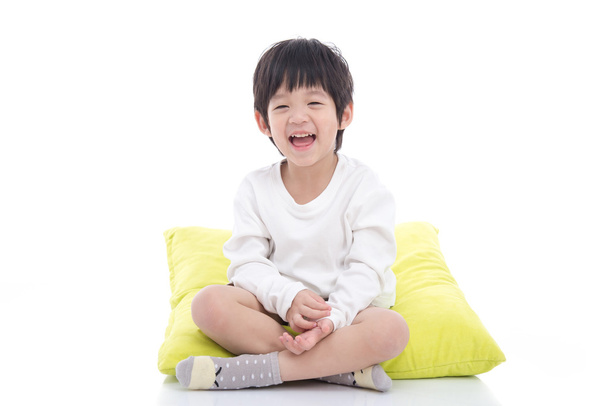 heureux asiatique garçon assis
 - Photo, image