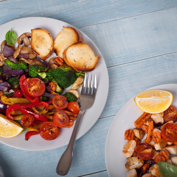 Grilled vegetables with chicken - Foto, immagini