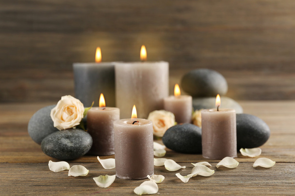 Flowers with lighted candles  - Zdjęcie, obraz