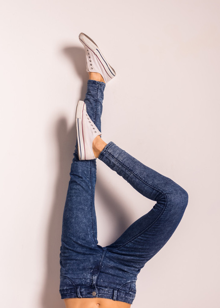 Woman with jeans - Foto, imagen