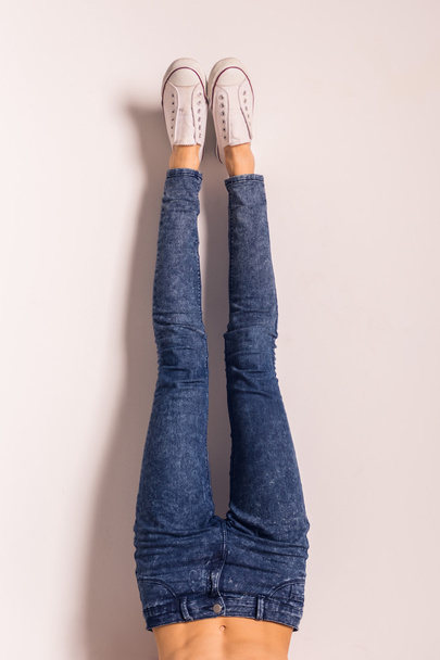Woman with jeans - Fotoğraf, Görsel