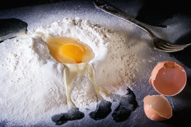 Flour and eggs - Zdjęcie, obraz