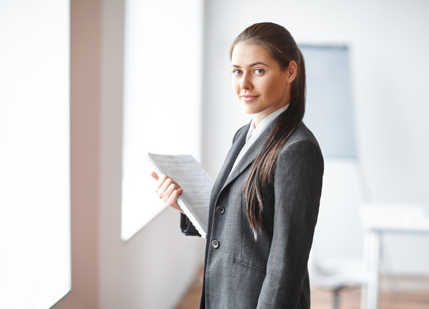 business woman with documents in the office - Zdjęcie, obraz