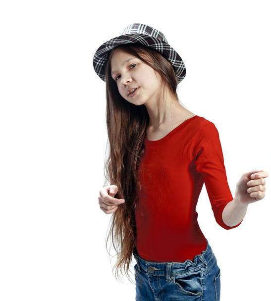 Dospívající dívka pózuje v klobouku - Fotografie, Obrázek