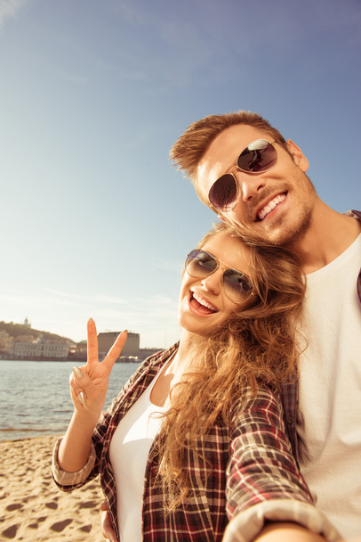 Funny selfie of couple in love - Fotografie, Obrázek