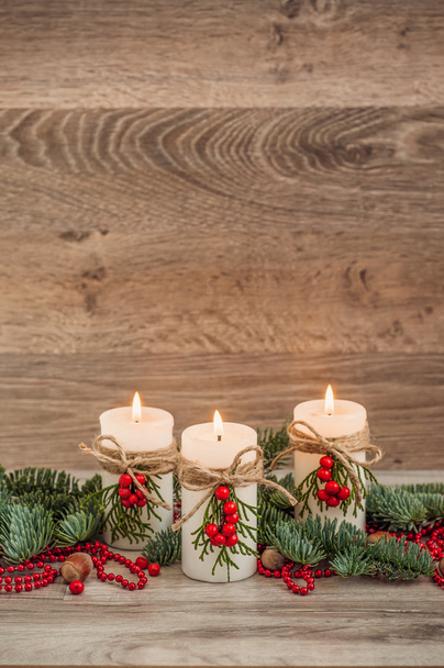 Decorações de Natal velas com abeto
 - Foto, Imagem