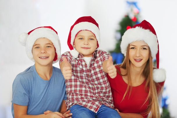 Happy children in Christmas room - Foto, Imagen
