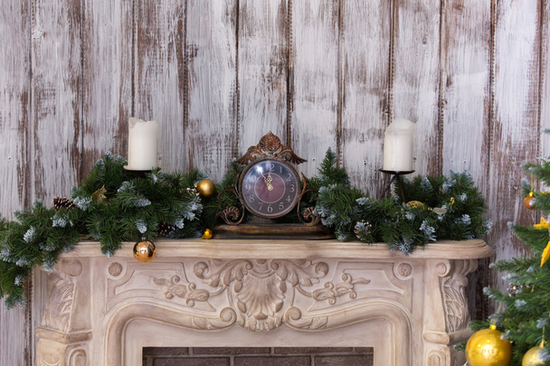 New Year's fireplace in an interior - Foto, Imagen