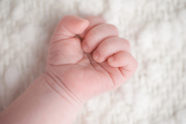 Close-up Shot of a Newborn Baby Boy's Hand - Φωτογραφία, εικόνα