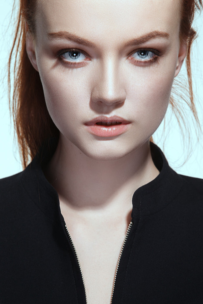 Portrait close up of the young woman - Fotografie, Obrázek
