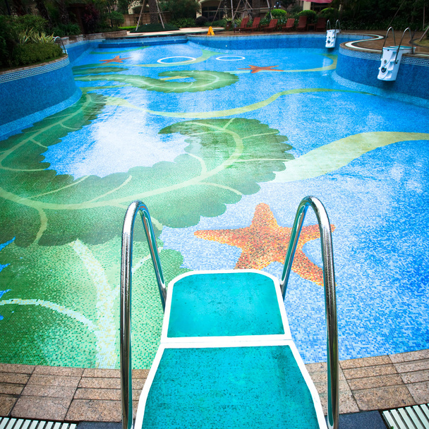 plataforma de natação
 - Foto, Imagem