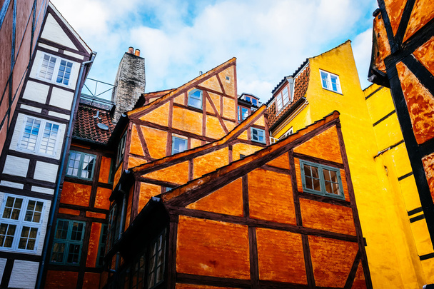 Velho vintage retro casas coloridas na parte antiga da cidade em Copenhague
 - Foto, Imagem