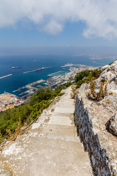 Vista del mar y la ciudad de Gibraltar
 - Foto, imagen