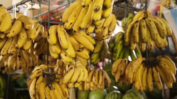 banány v ovocného trhu - Záběry, video
