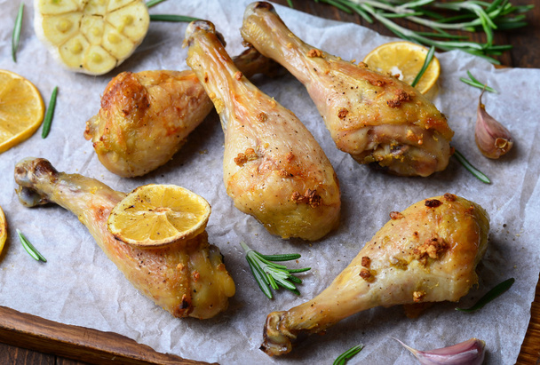 Patas de pollo al horno
 - Foto, Imagen