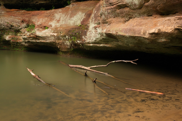 Upper Falls en Old Man 's Cave, Hocking Hills State Park, Ohio
. - Foto, imagen