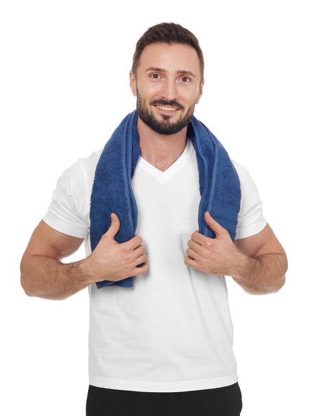 Hombre alegre con toalla
 - Foto, Imagen
