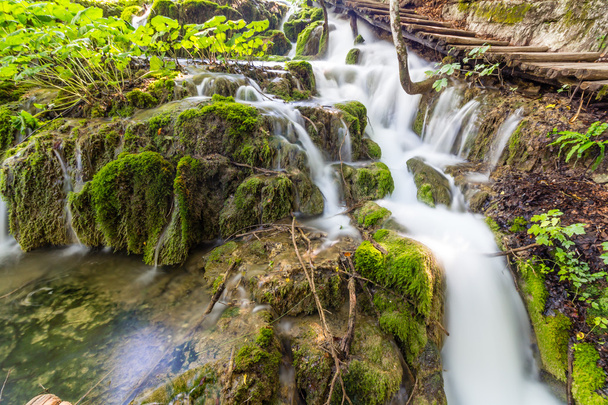 Cascades dans le parc national de Plitvice - Photo, image