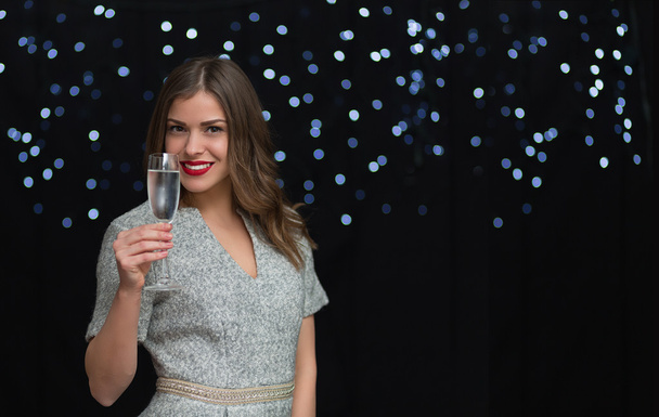 Kobieta ze szklanką szampana - Zdjęcie, obraz