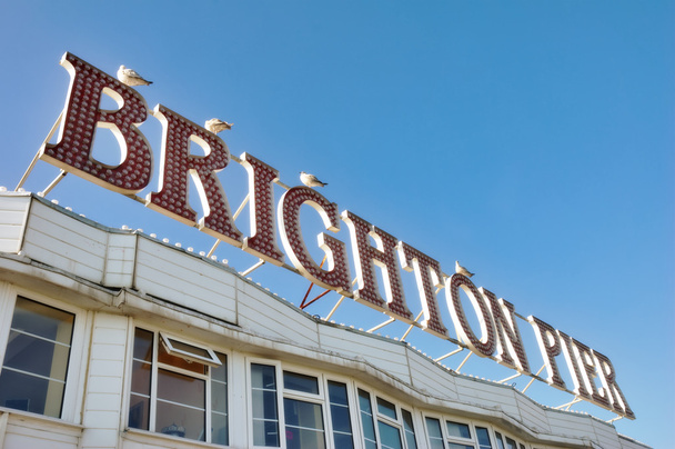 znak molo w Brighton - Zdjęcie, obraz