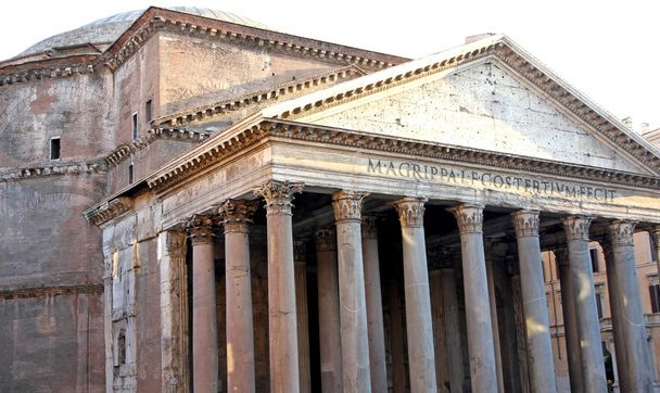 Panteón Antiguo en Roma Italia
 - Foto, imagen