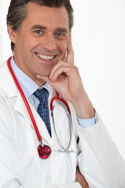 Portrait of a fulfilled medical doctor - Фото, зображення