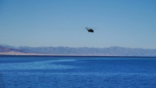 Sotilashelikopterit Lähi-idässä
 - Materiaali, video