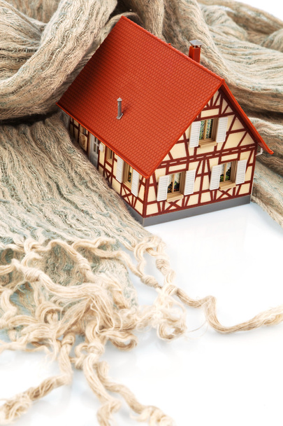дом с шарфом. символическая изоляция
 - Фото, изображение