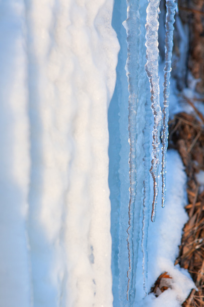 Природні зимових бурульки
 - Фото, зображення