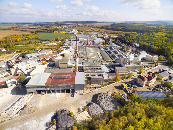 Sanayi bölgesi ve teknoloji parka havadan görünümü  - Fotoğraf, Görsel