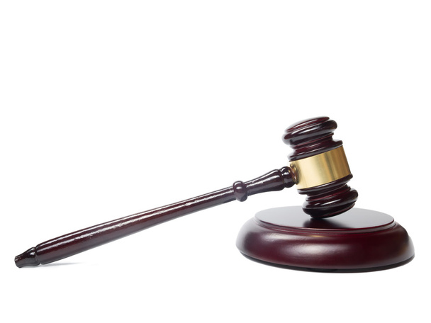 Zákon pojem - dřevěné soudci kladívkem izolované na bílém pozadí - Fotografie, Obrázek