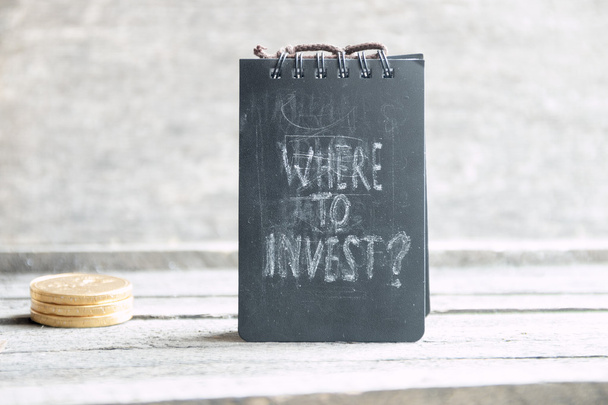Where To Invest. Investor idea. - Valokuva, kuva