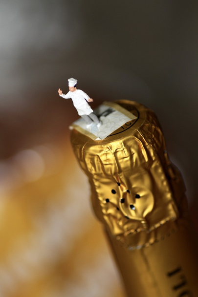 Chef miniature on the cork of a wine bottle - Photo, Image