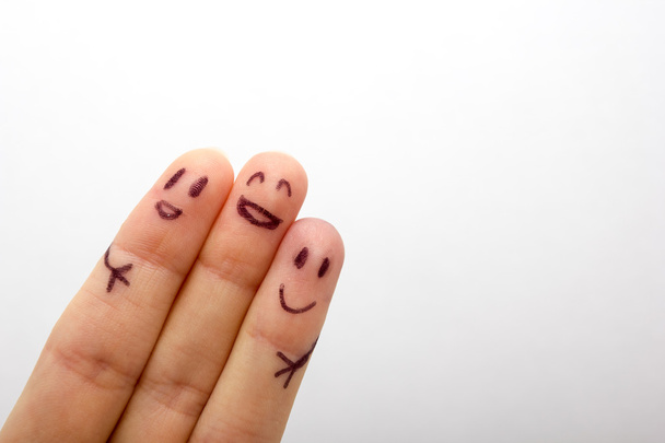 drie lachende vingers die erg blij zijn te zijn vrienden - Foto, afbeelding