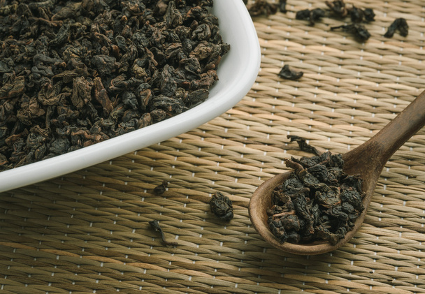 Foglie secche di tè verde cinese Ololong
   - Foto, immagini