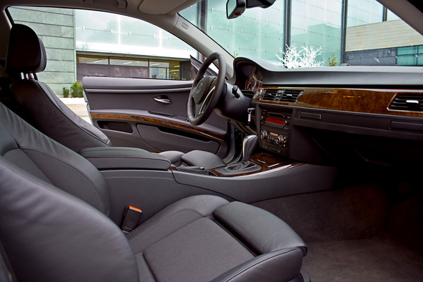 Interior del coche de lujo
 - Foto, Imagen