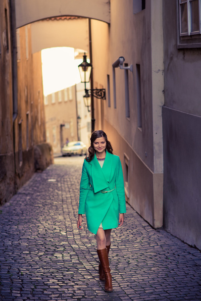 woman in green coat - Foto, Imagem