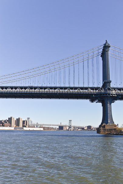 Бруклинский мост в Нью-Йорке
 - Фото, изображение