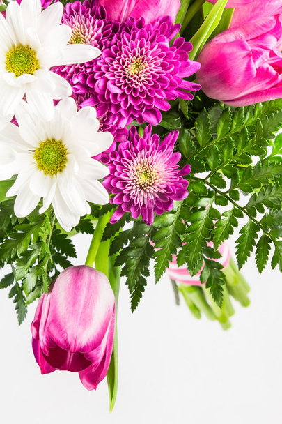 Bright pink and white flower bouquet - 写真・画像
