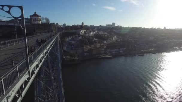 Dom Luisin silta Portossa - Materiaali, video