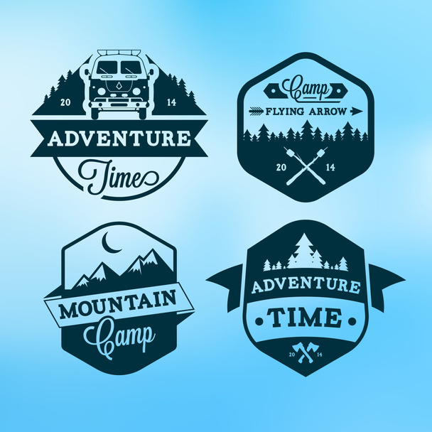 Set of vintage woods camp badges and travel logo emblems - Vektor, Bild