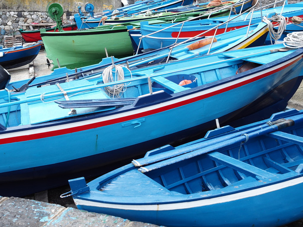 Лодки на причале
 - Фото, изображение