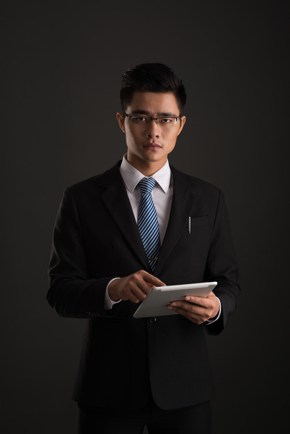 Serious young businessman - 写真・画像