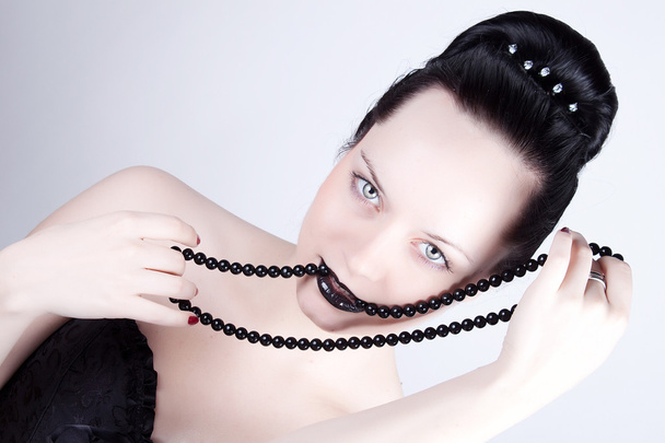 The girl with the black pearl - Fotó, kép