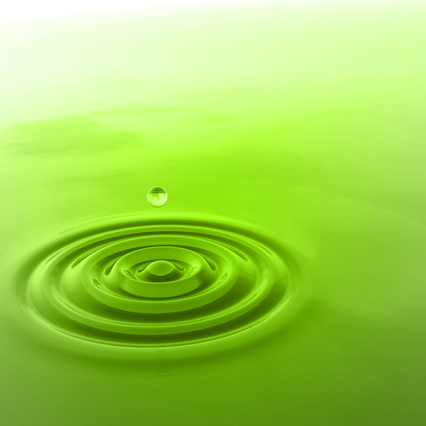 zelený tekutý pokles pádu - Fotografie, Obrázek