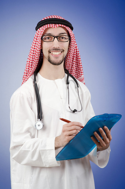 Arabski lekarz w studio strzelanina - Zdjęcie, obraz