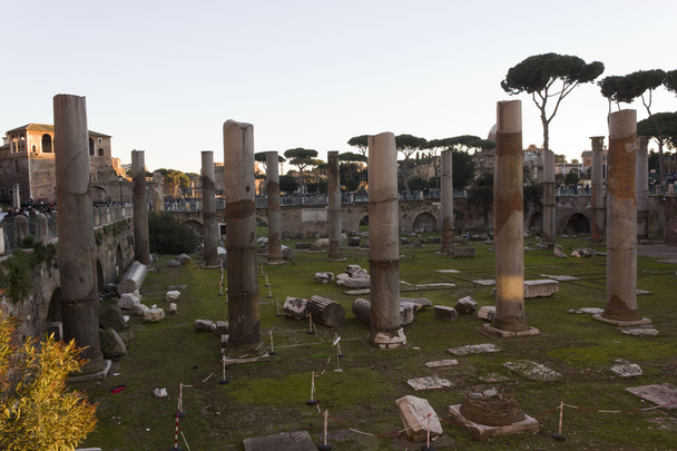Ancient ruins behind the Trajan column - Foto, Bild