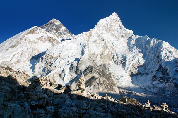 Evening view of Everest and Nuptse from Kala Patthar - 写真・画像